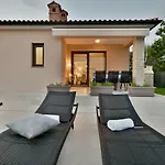 Vakantiehuis House Vedran 1125