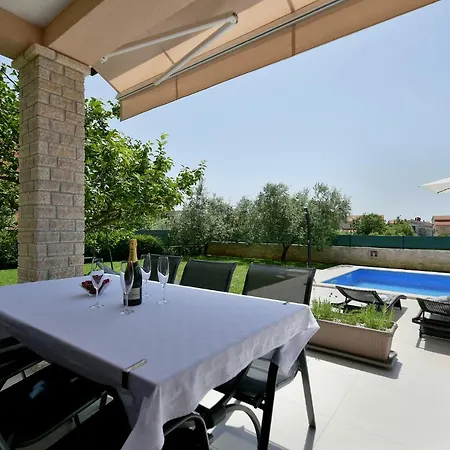 House Vedran 1125 *