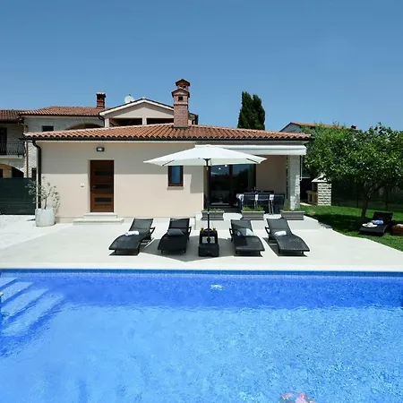 House Vedran 1125 Holiday home Galizana