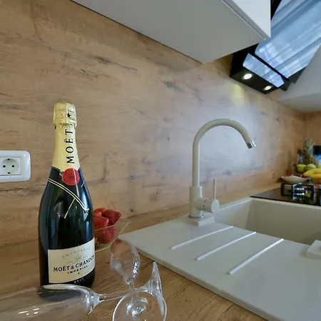 House Vedran 1125 בית נופש