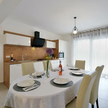 בית נופש House Vedran 1125