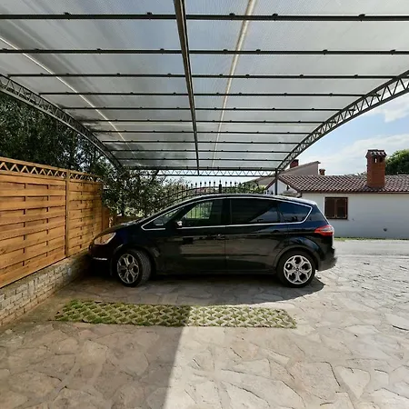 בית נופש House Vedran 1125 Galižana