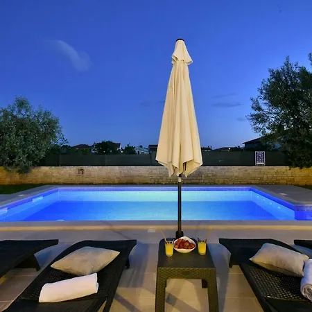 בית נופש House Vedran 1125 Galižana