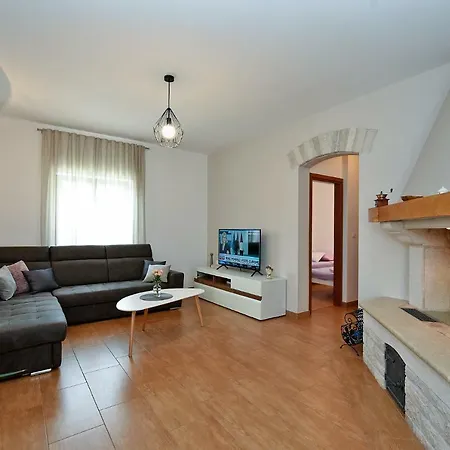 House Vedran 1125 בית נופש Galižana