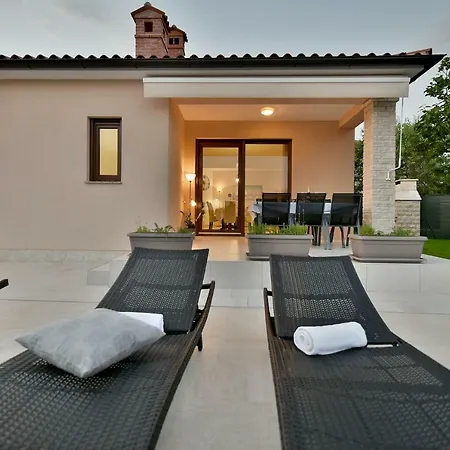 בית נופש House Vedran 1125