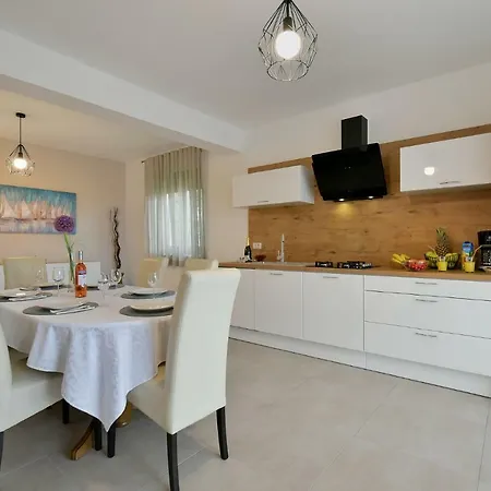 בית נופש House Vedran 1125