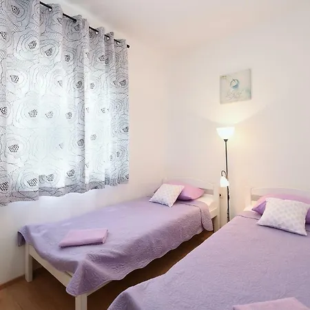 House Vedran 1125 בית נופש Galižana