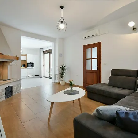 House Vedran 1125 בית נופש Galižana