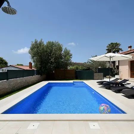 House Vedran 1125 בית נופש Galižana