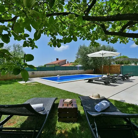 House Vedran 1125 *