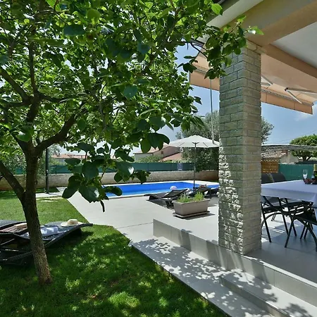 House Vedran 1125 Vakantiehuis