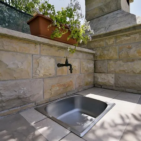 House Vedran 1125 *