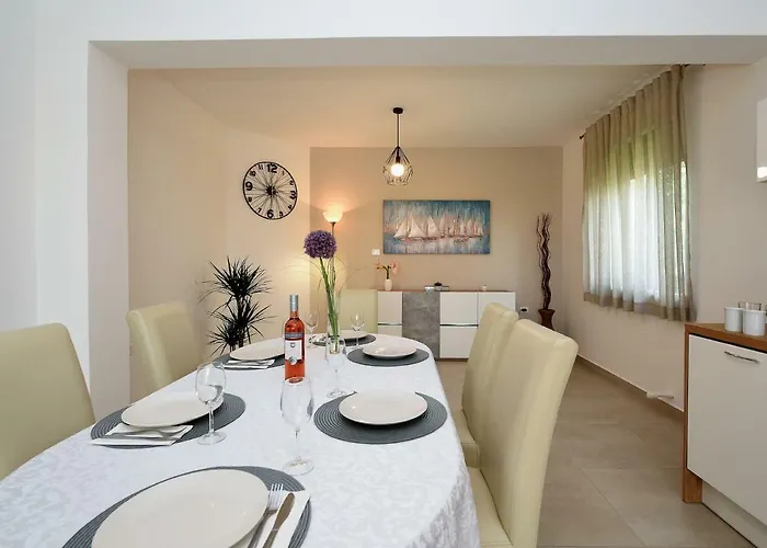 Vikendica House Vedran 1125 *